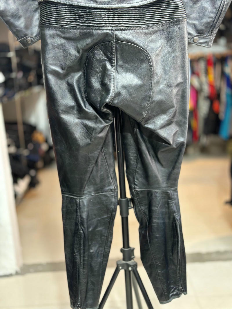 DAINESE 2 Piece Leather Motorcycle Suit RS-Size-L - Image 7