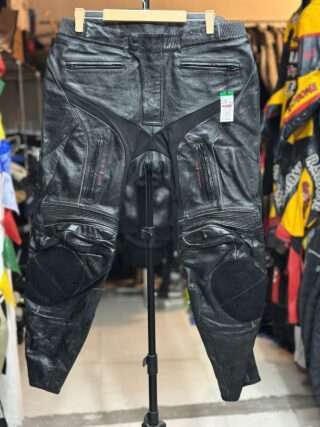 TRIUMPH LEATHER RIDING PANT With Level 2 Protection SIZE 40 WAIST