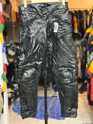 DAINESE LEATHER RIDING PANT With Level 2 Protection SIZE 30 WAIST