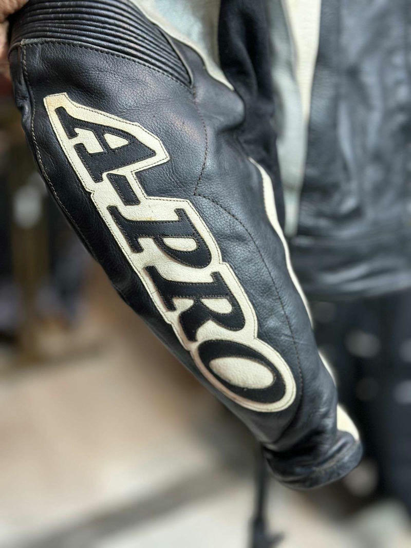 A PRO LEATHER RIDING JACKET WITH BACK HUMP SIZE - M - Image 5