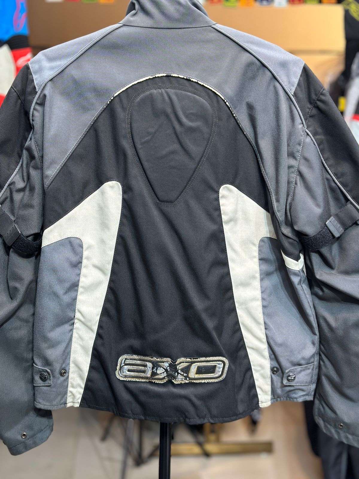 AXO FEMALE RIDING JACKET SIZE-L - Image 3