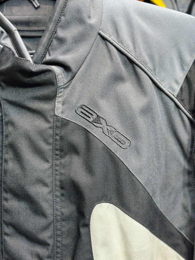 AXO FEMALE RIDING JACKET SIZE-L - Image 4