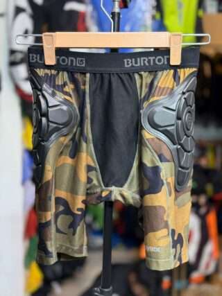 BURTON PROTECTION SHORTS 30-32 size