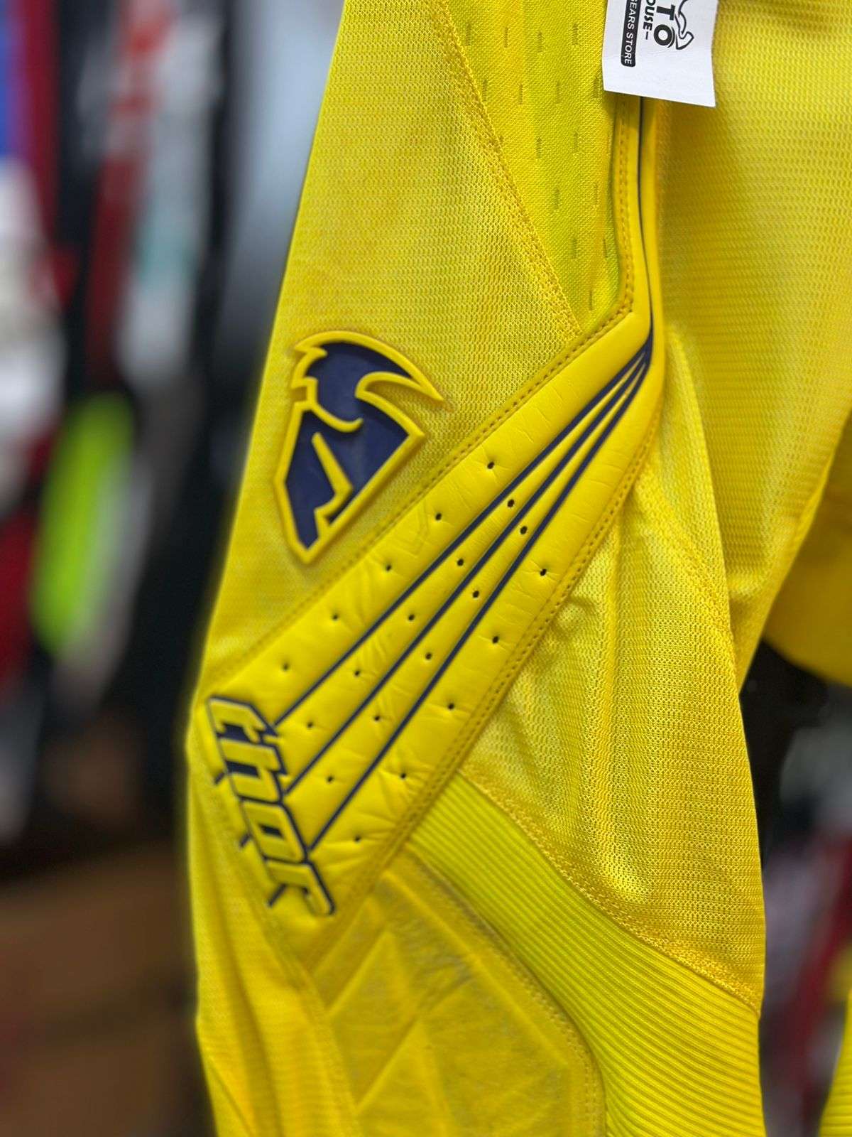 THOR MX PANT SIZE – 28 Waist - Image 4