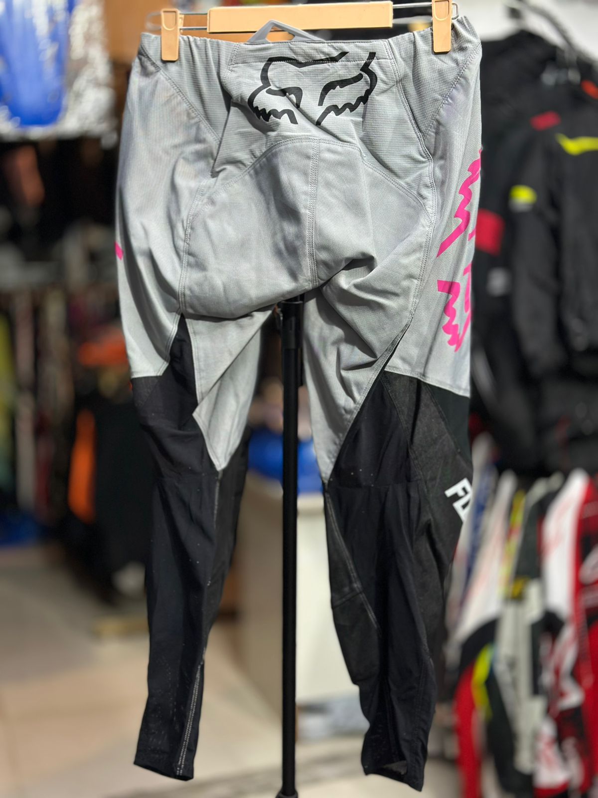 FOX MX PANT SIZE – 32 Waist - Image 6