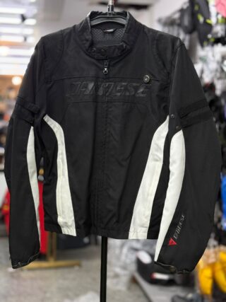 DAINESE RIDING JACKET WITH LVL 2 PROTECTION SIZE L (42 Chest)