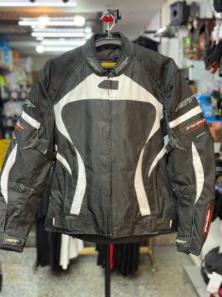 RST RIDING JACKET WITH LEVEL 2 PROTECTION SIZE L CHEST 42