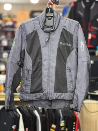 RICHA MESH RIDING JACKET WITH LEVEL 2 PROTECTION SIZE L ( 42 CHEST)