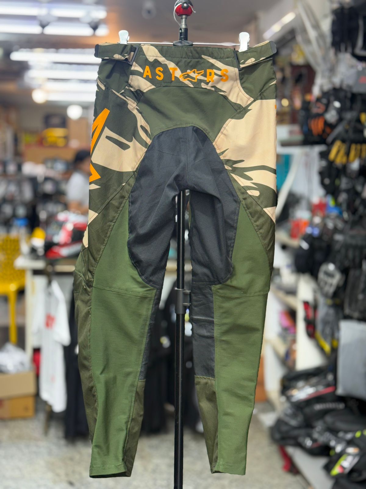 ALPINESTAR MX PANT SIZE- 30 Waist - Image 6