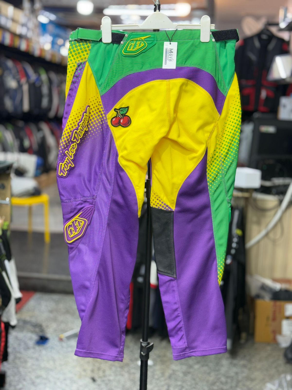 TROY-LEE MX PANT SIZE- 34 Waist - Image 4