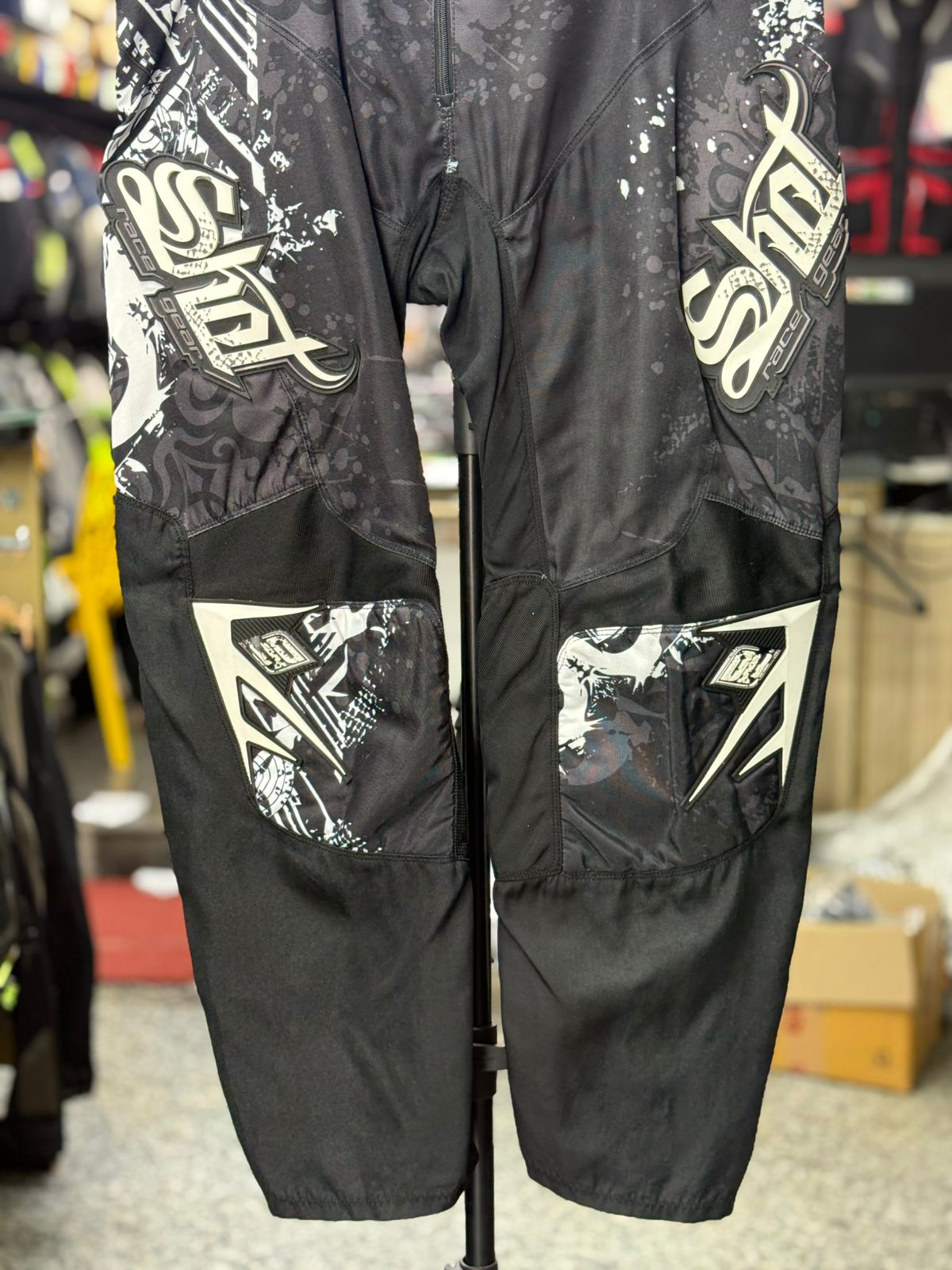 SHOT MX PANT SIZE- 40 Waist - Image 4