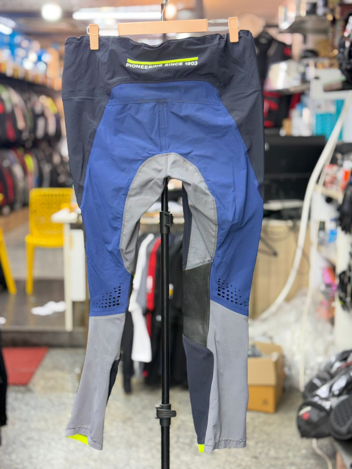 HUSQVARNA MX PANT SIZE 38 - Image 5
