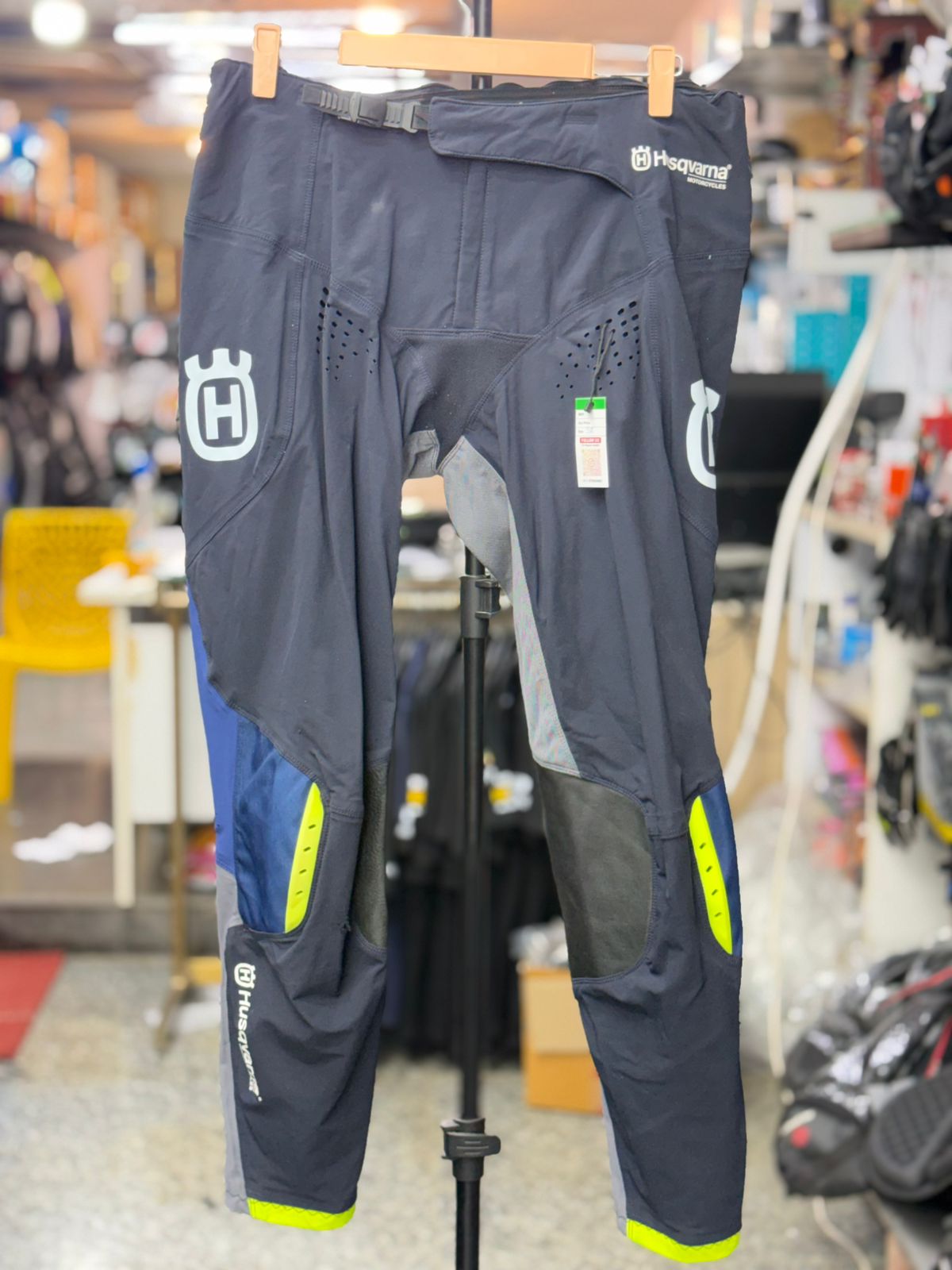 HUSQVARNA MX PANT SIZE 38