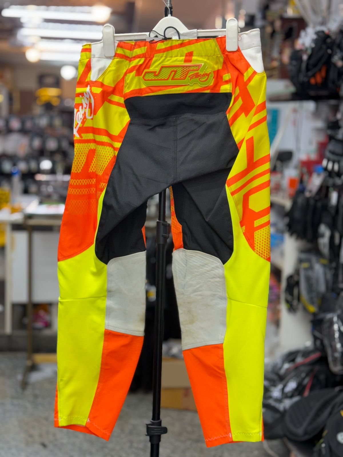 JT RACING MX PANT SIZE- 36 Waist - Image 4
