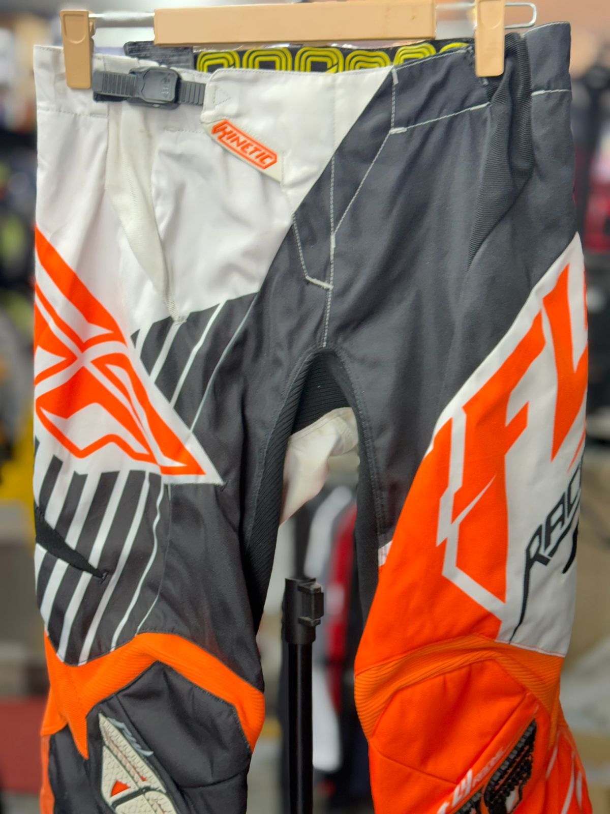 FLY RACING MX PANT SIZE- 34 Waist - Image 5