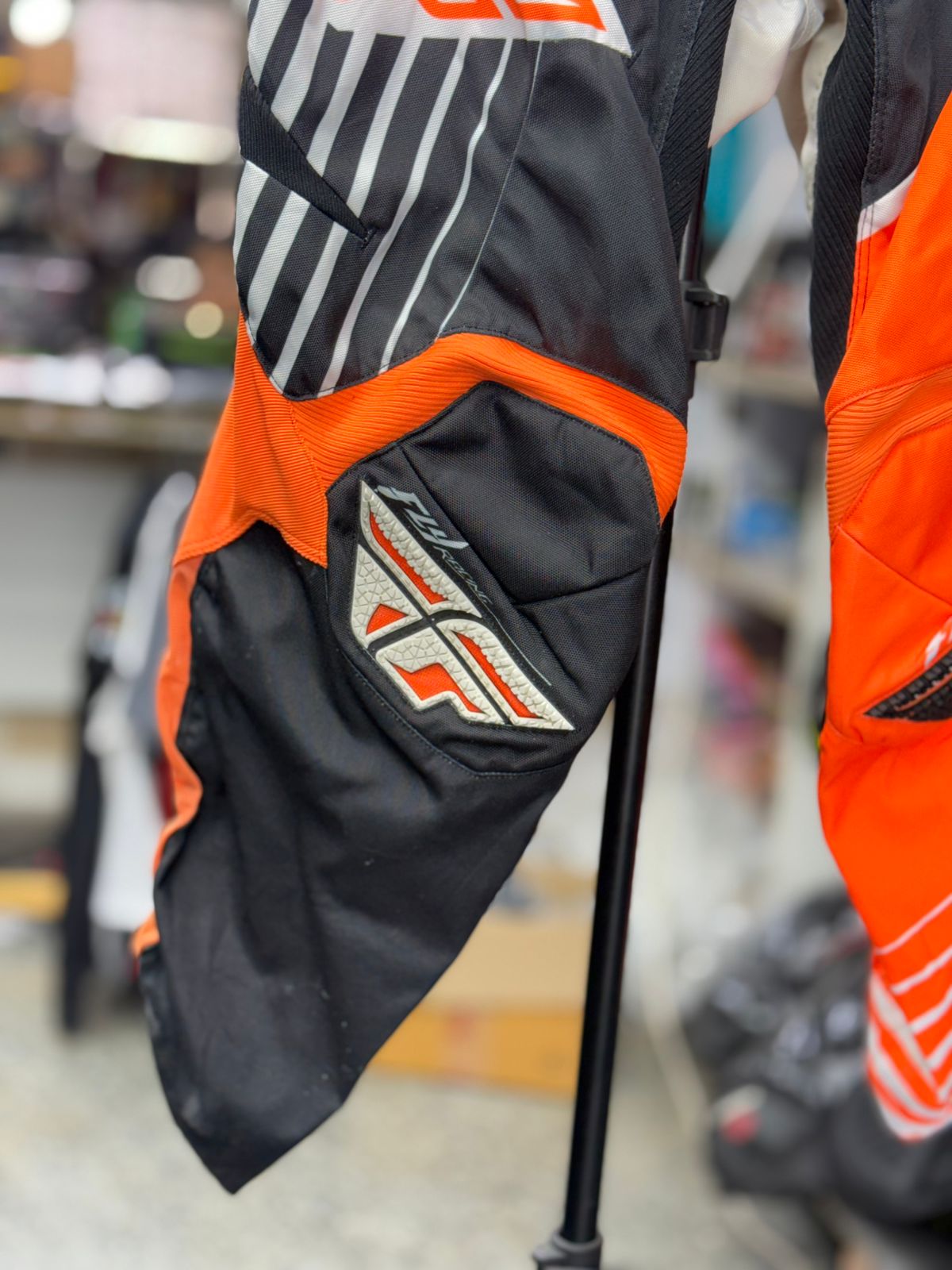 FLY RACING MX PANT SIZE- 34 Waist - Image 3