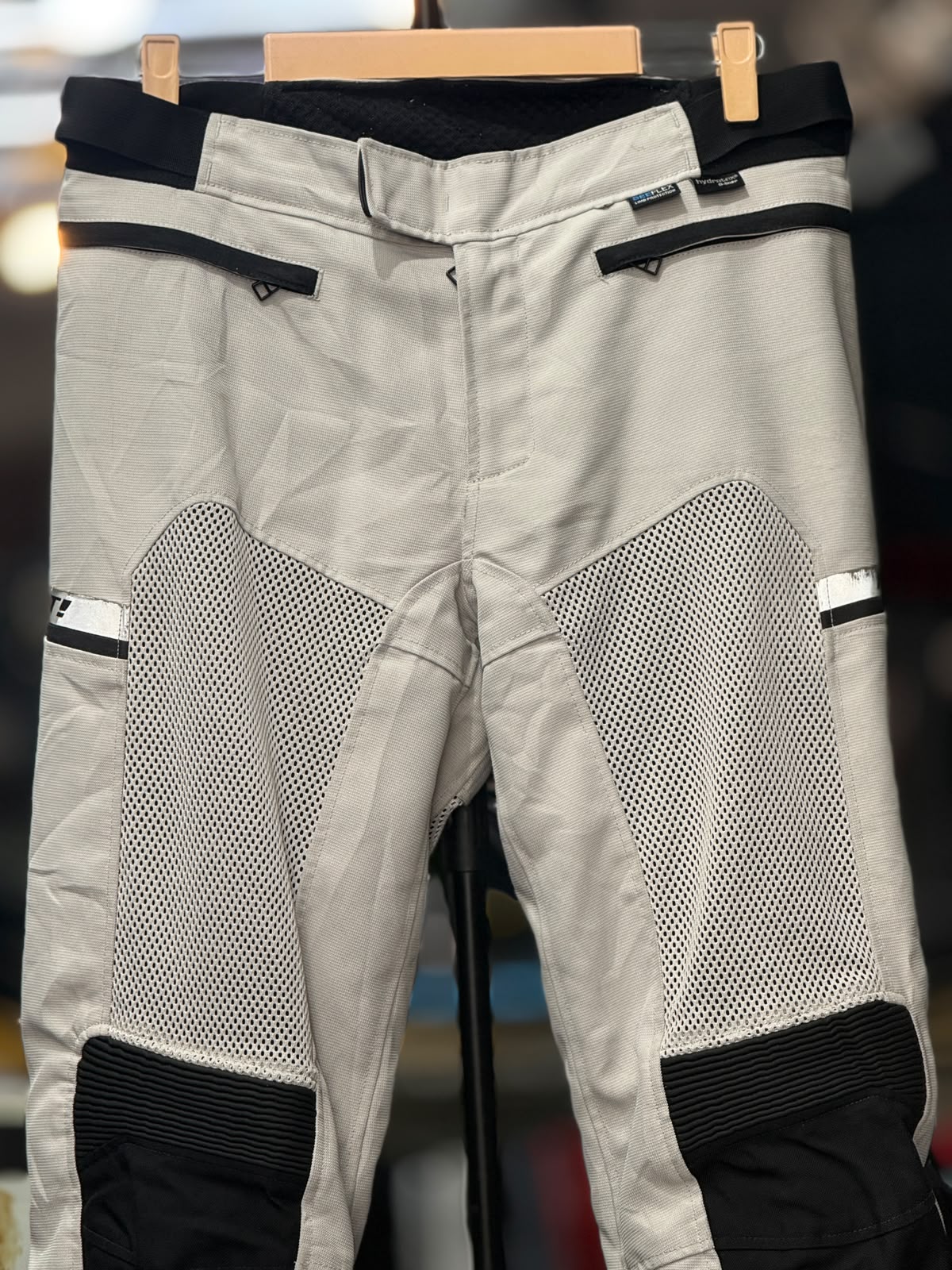 Revit Mesh Air Riding Pant With Level 2 Protection Size 32 Waist - Image 2
