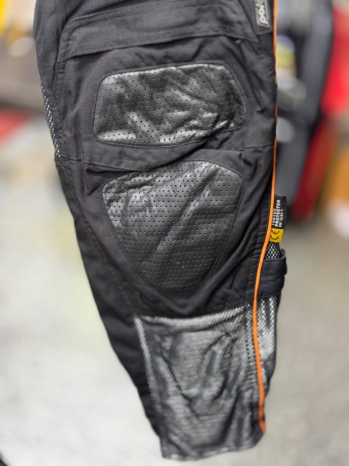 FLM TOURING RIDING PANT WITH LEVEL 2 PROTECTION SIZE 34 WAIST - Image 3