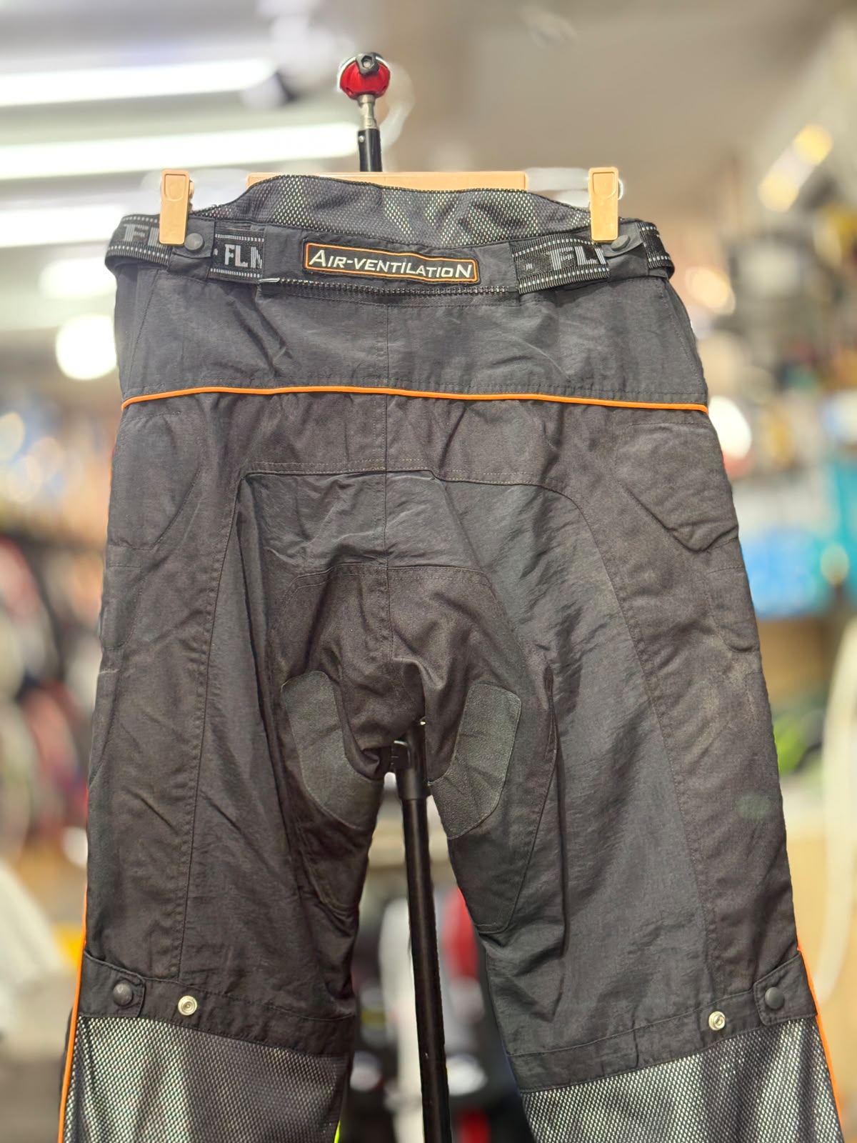 FLM TOURING RIDING PANT WITH LEVEL 2 PROTECTION SIZE 34 WAIST - Image 5