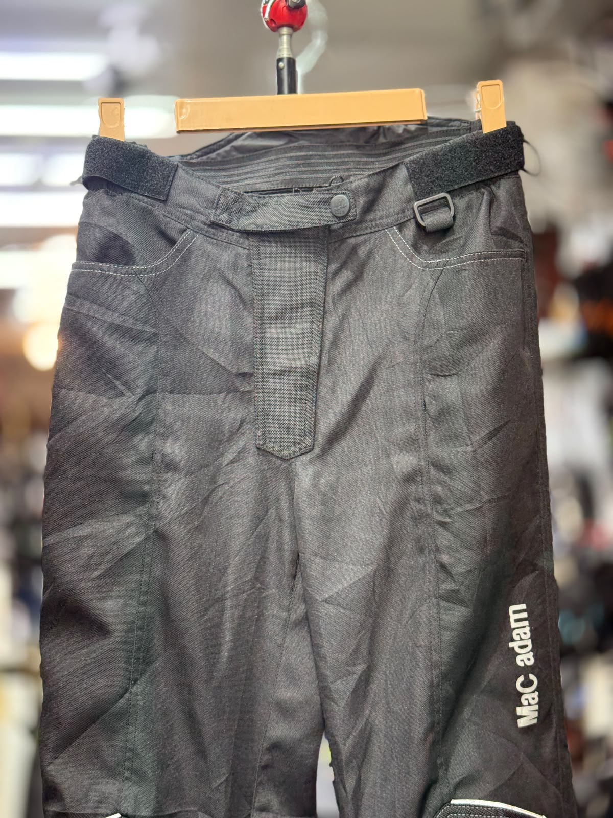 MAC ADAM TOURING RIDING PANT WITH LEVEL 2 PROTECTION SIZE 30 WAIST - Image 5