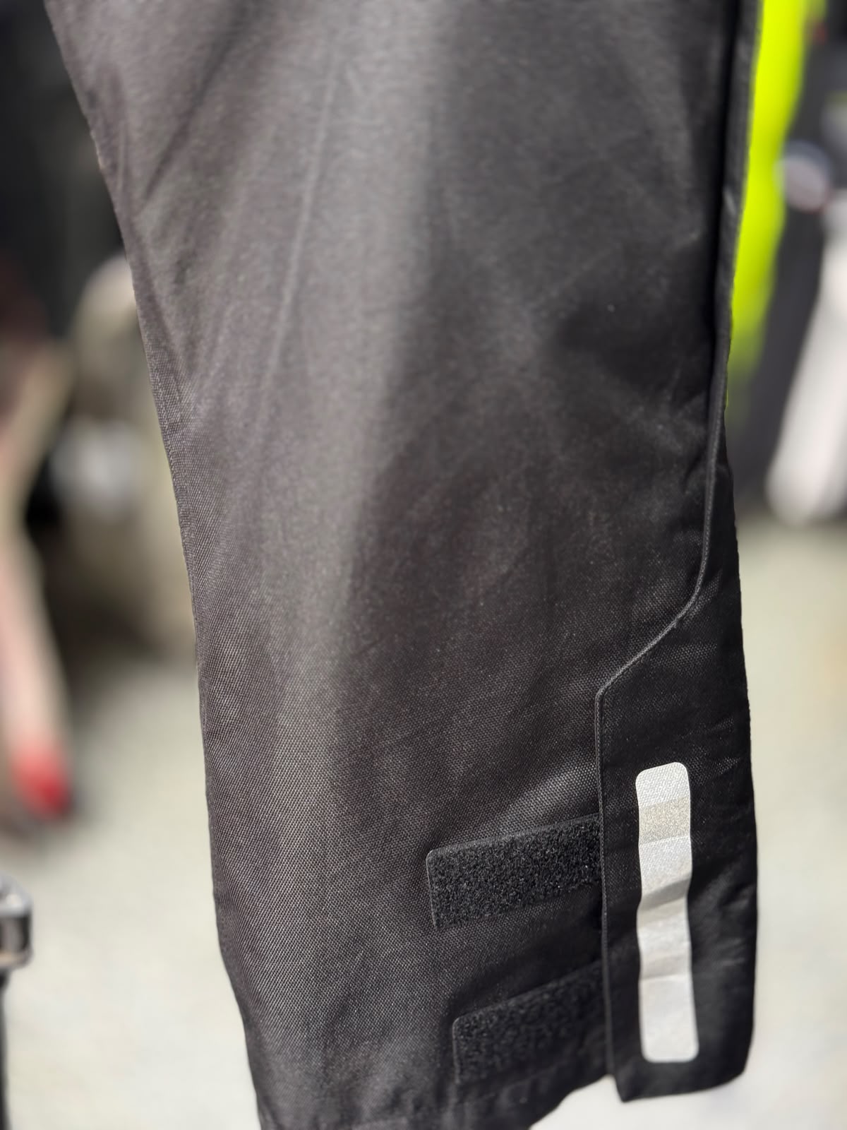 REVIT TOURING RIDING PANT WITH LEVEL 2 PROTECTION SIZE 30 WAIST - Image 5