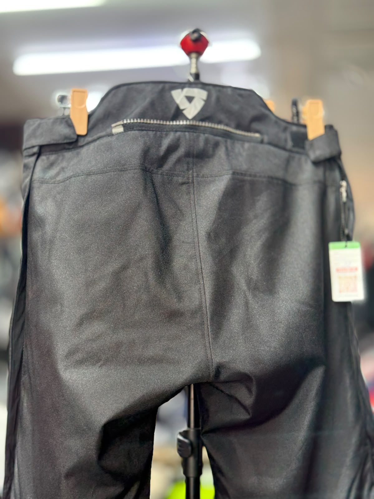 REVIT TOURING RIDING PANT WITH LEVEL 2 PROTECTION SIZE 30 WAIST - Image 2