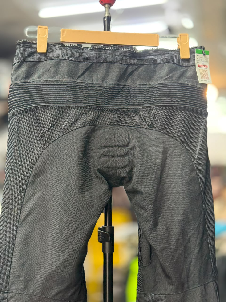 ONZA TOURING RIDING PANT WITH LEVEL 2 PROTECTION SIZE 30 WAIST - Image 3
