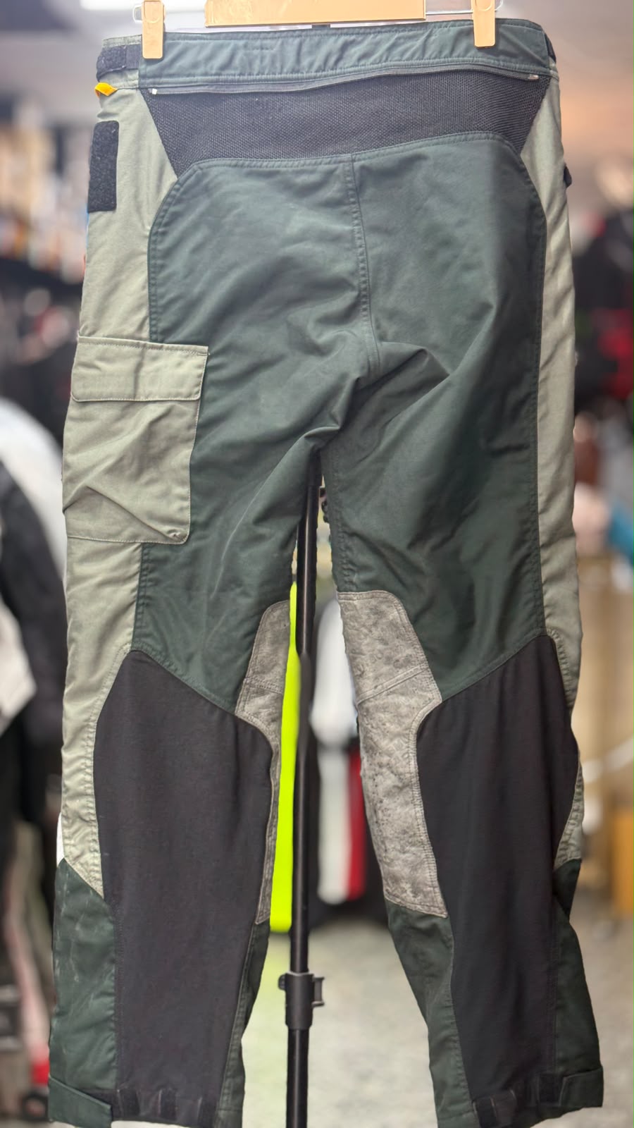 BMW MOTERRAD RALLYE 3 TOURING RIDING PANT WITH LEVEL 2 PROTECTION SIZE 36 WAIST - Image 2