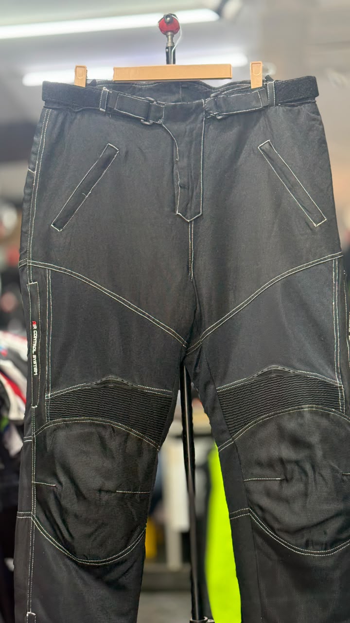 SEDICI TOURING RIDING PANT WITH LEVEL 2 PROTECTION SIZE 36 WAIST - Image 5
