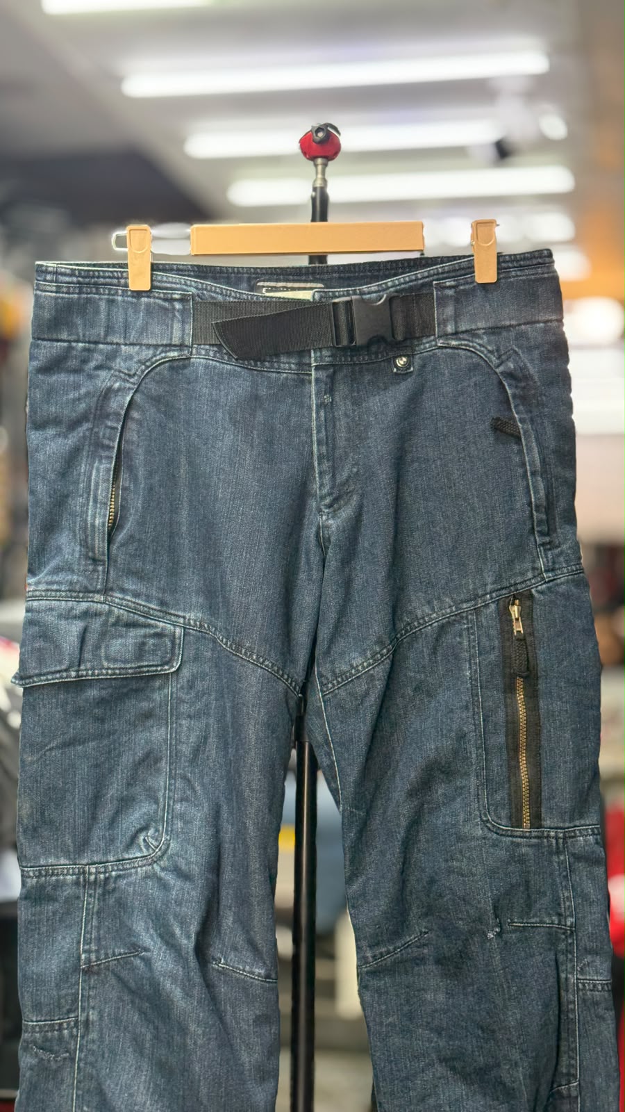 BMW MOTERRAD TOURING RIDING DENIM PANT WITH LEVEL 2 PROTECTION SIZE 36 WAIST - Image 3