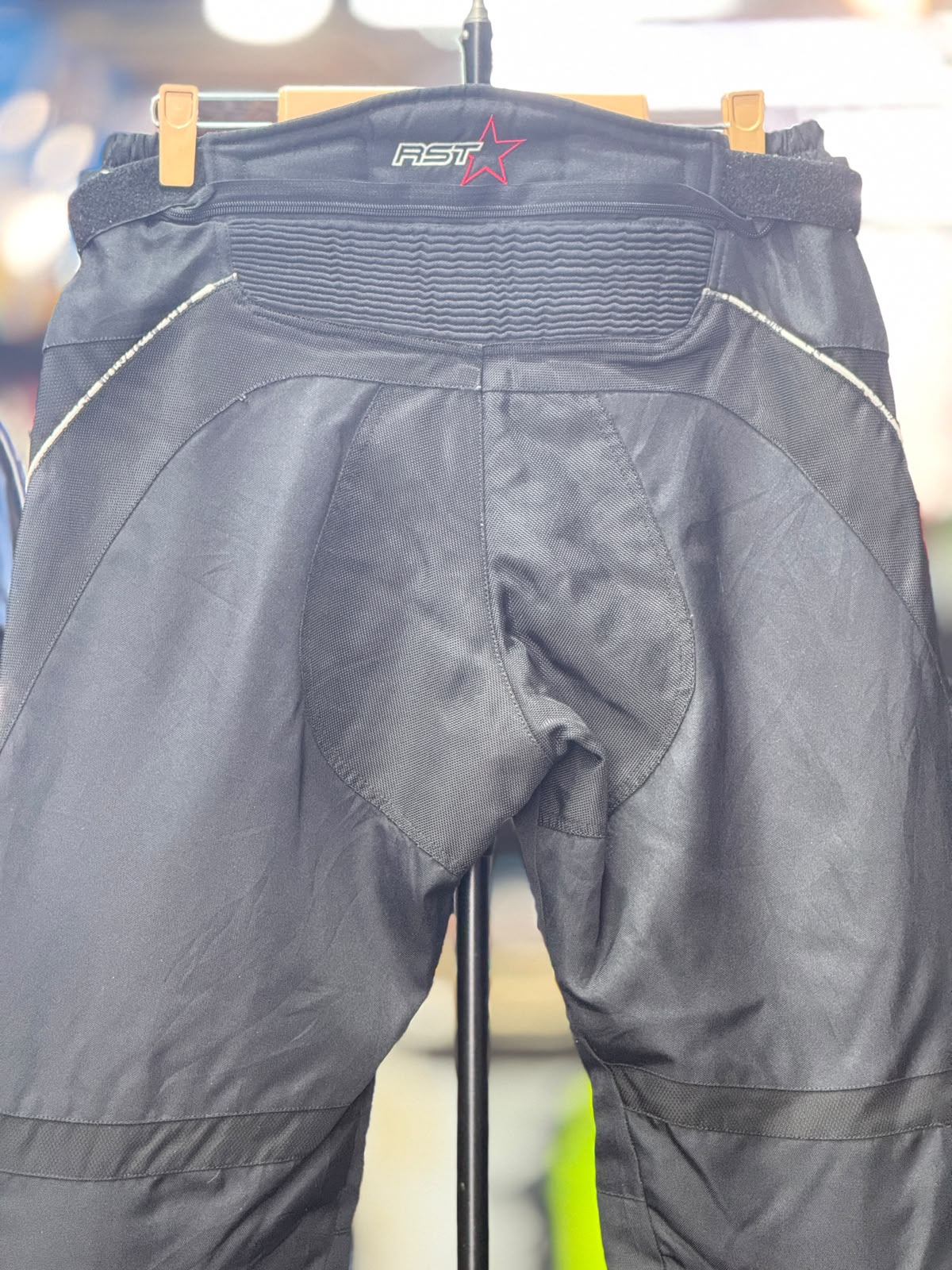 RST TOURING RIDING PANT WITH LEVEL 2 PROTECTION SIZE 36 WAIST - Image 4