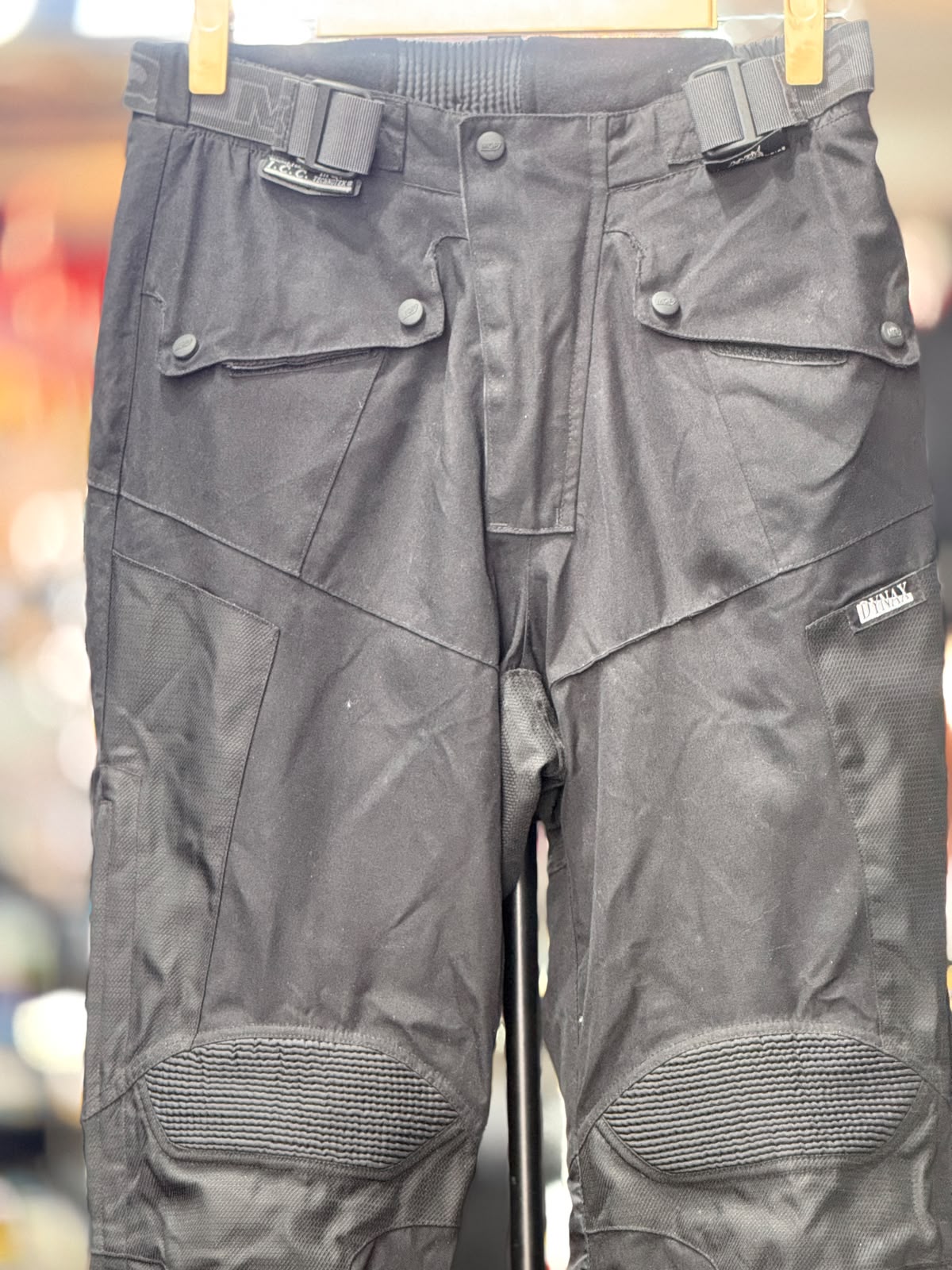 MQP TOURING RIDING PANT WITH LEVEL 2 PROTECTION SIZE 28 WAIST - Image 7