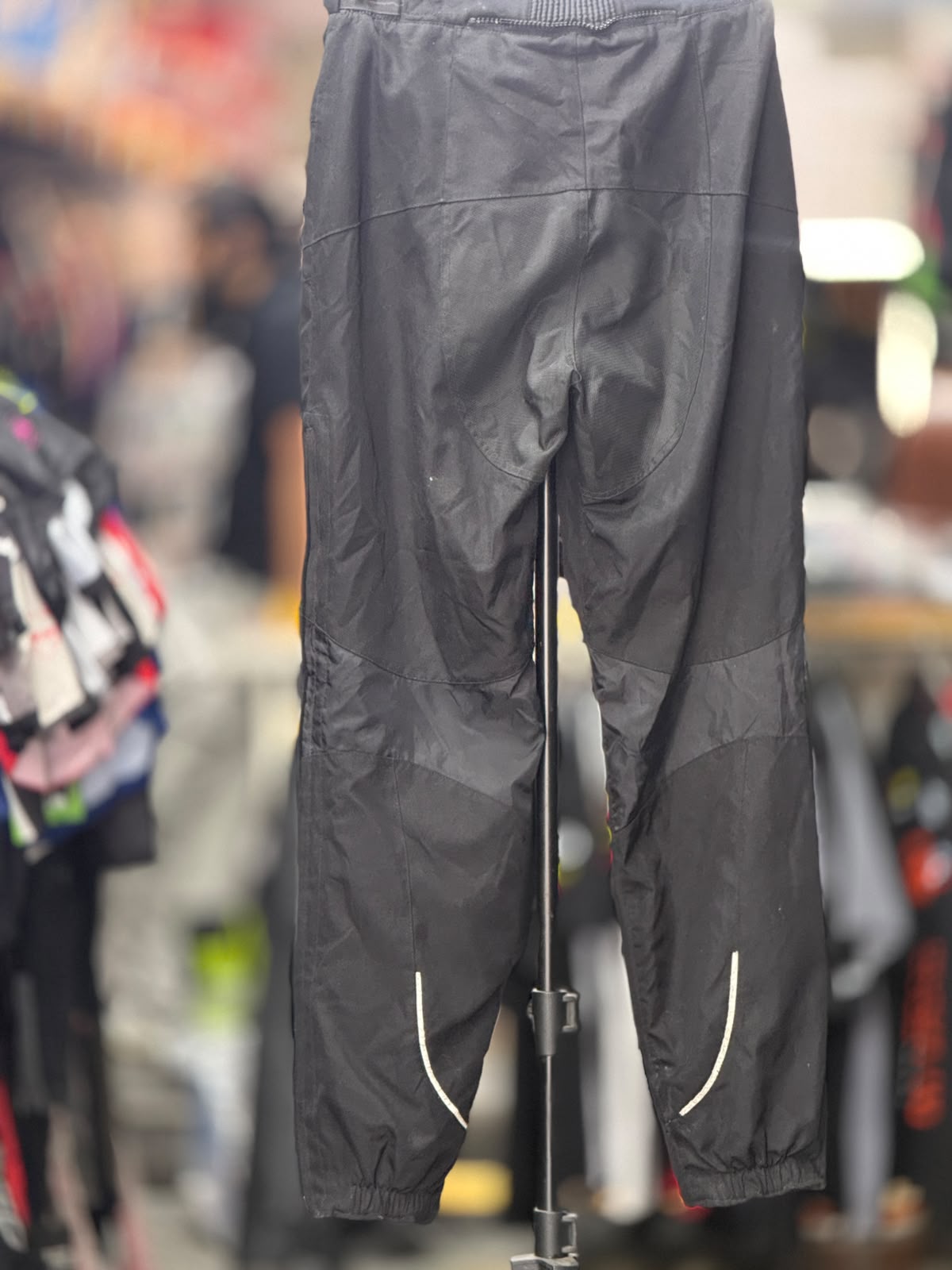 MQP TOURING RIDING PANT WITH LEVEL 2 PROTECTION SIZE 28 WAIST - Image 4