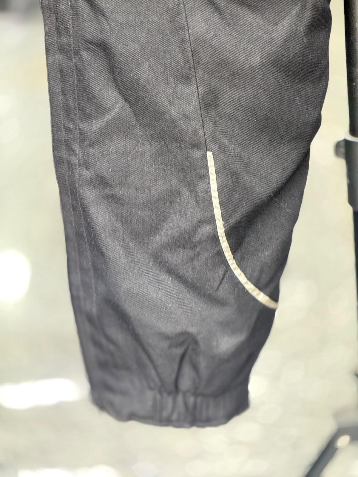 MQP TOURING RIDING PANT WITH LEVEL 2 PROTECTION SIZE 28 WAIST - Image 2