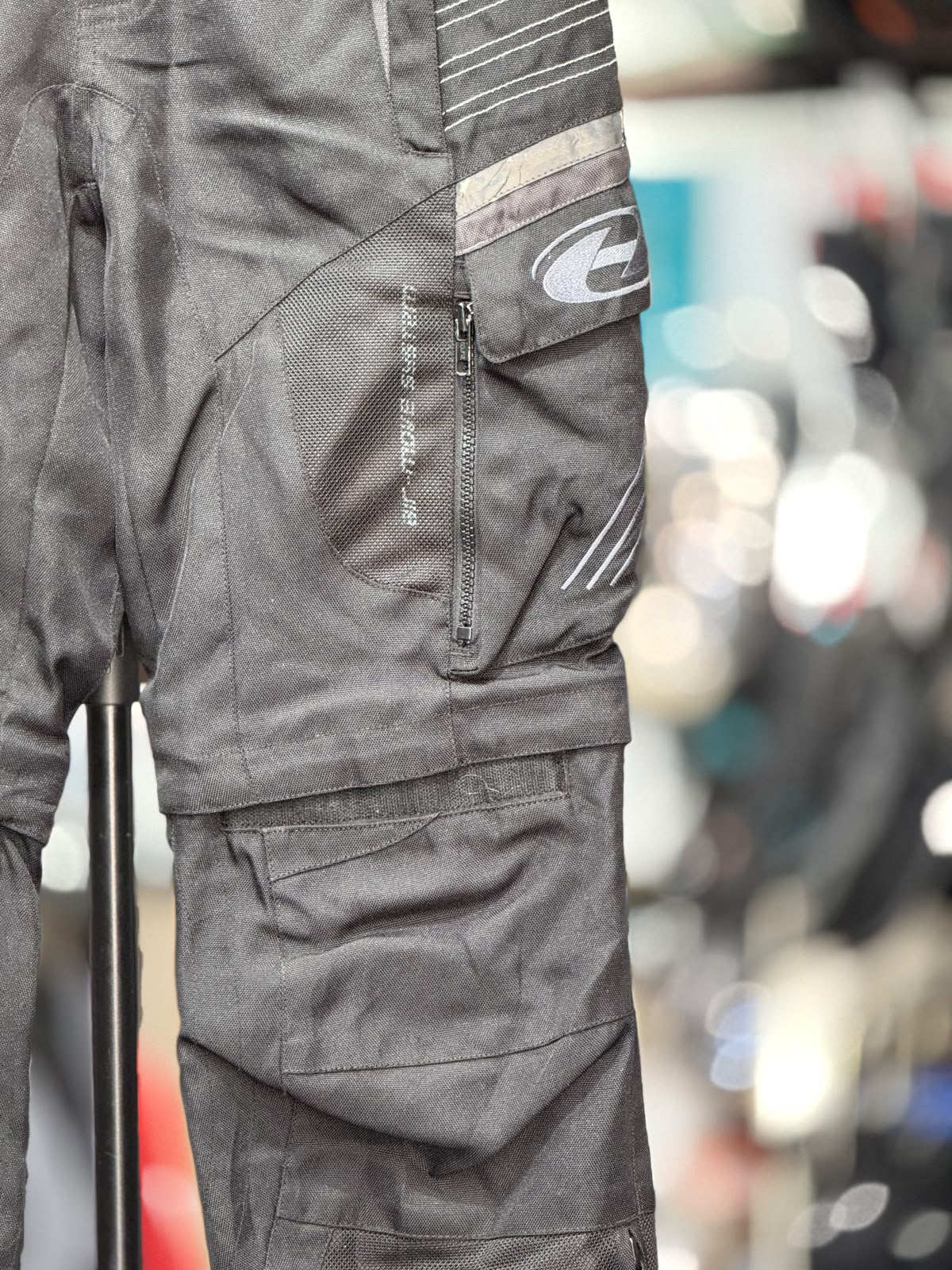 HELD TOURING RIDING PANT WITH LEVEL 2 PROTECTION SIZE 28 WAIST - Image 3