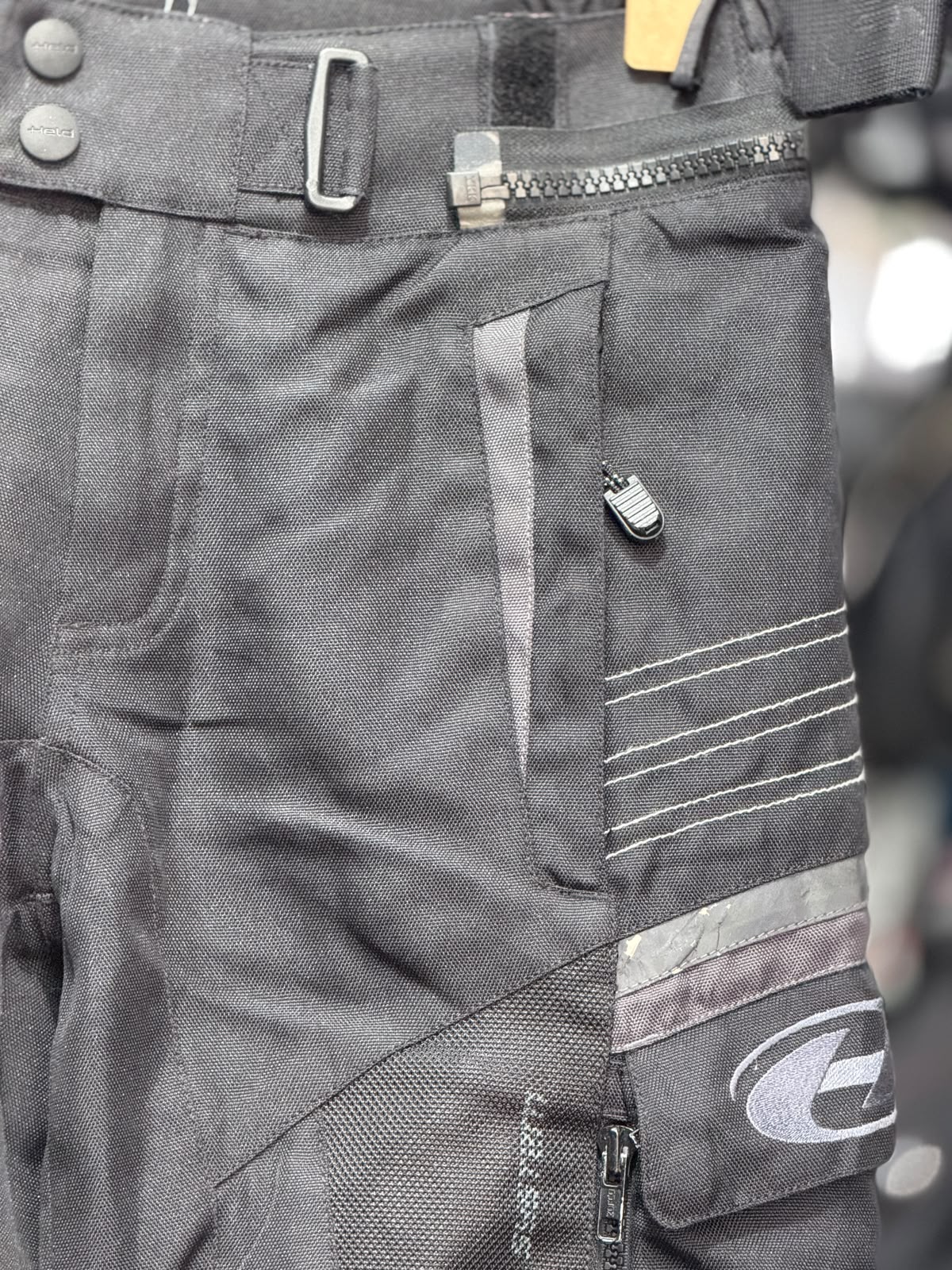 HELD TOURING RIDING PANT WITH LEVEL 2 PROTECTION SIZE 28 WAIST - Image 4