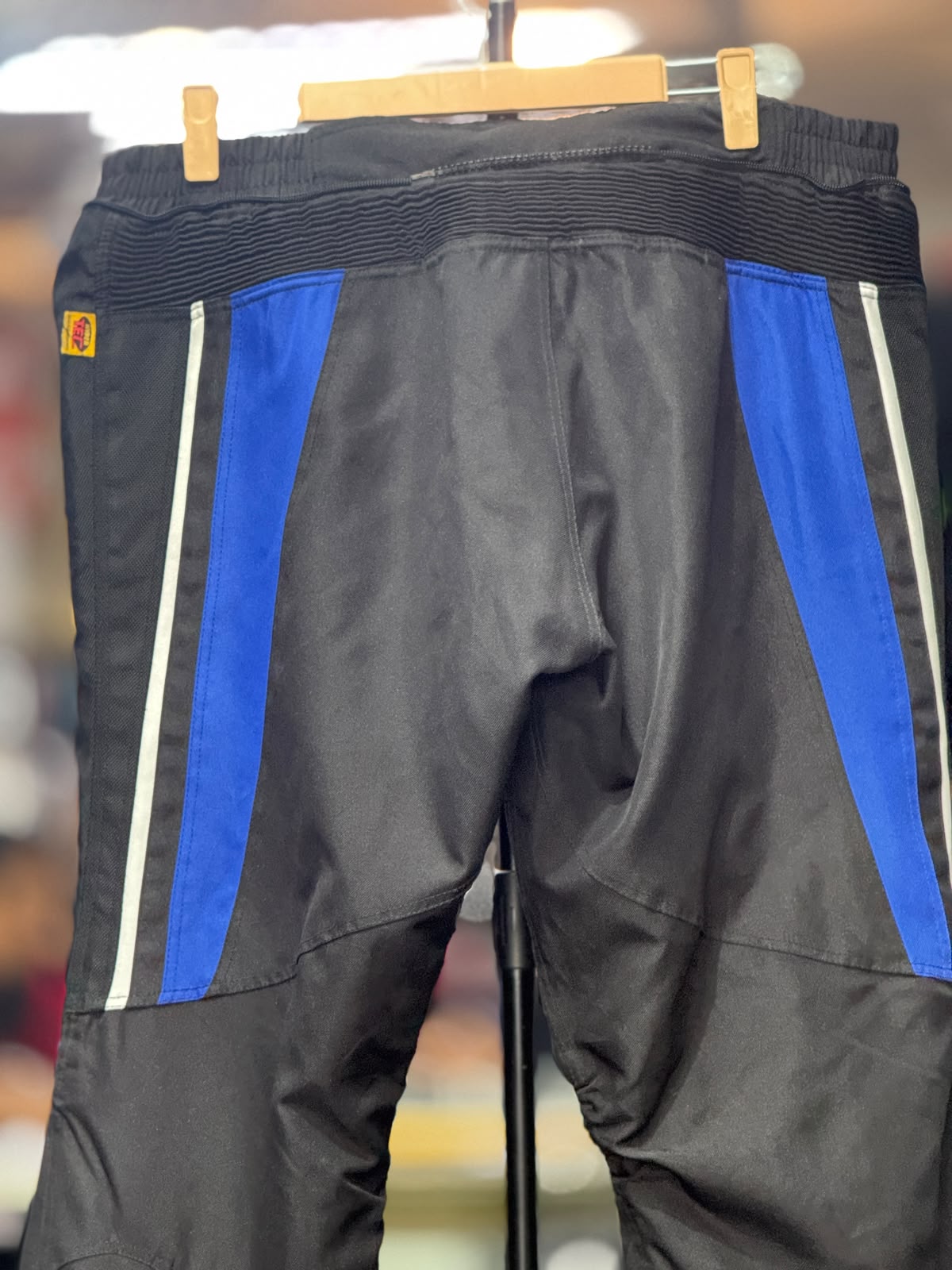 FRANK THOMAS TOURING RIDING PANT WITH LEVEL 2 PROTECTION SIZE 38 WAIST - Image 2