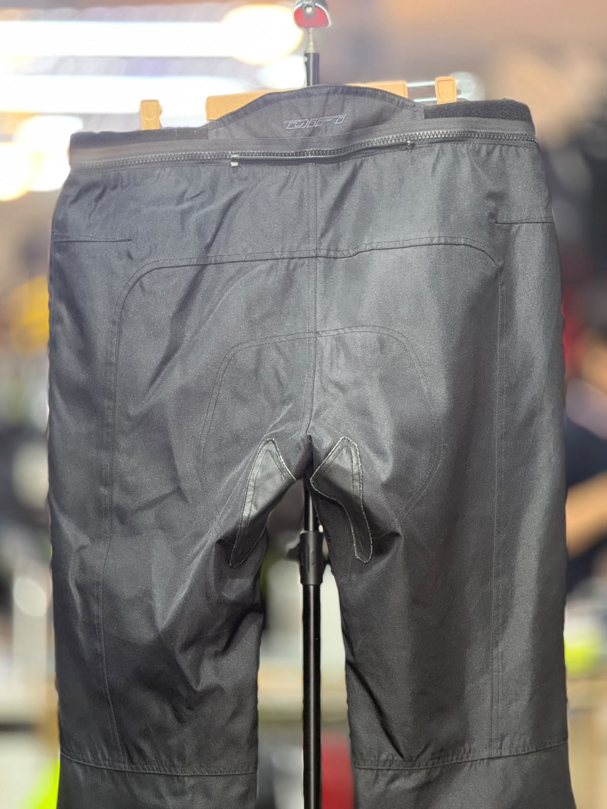 DIFI TOURING RIDING PANT WITH LEVEL 2 PROTECTION SIZE 38 WAIST - Image 5
