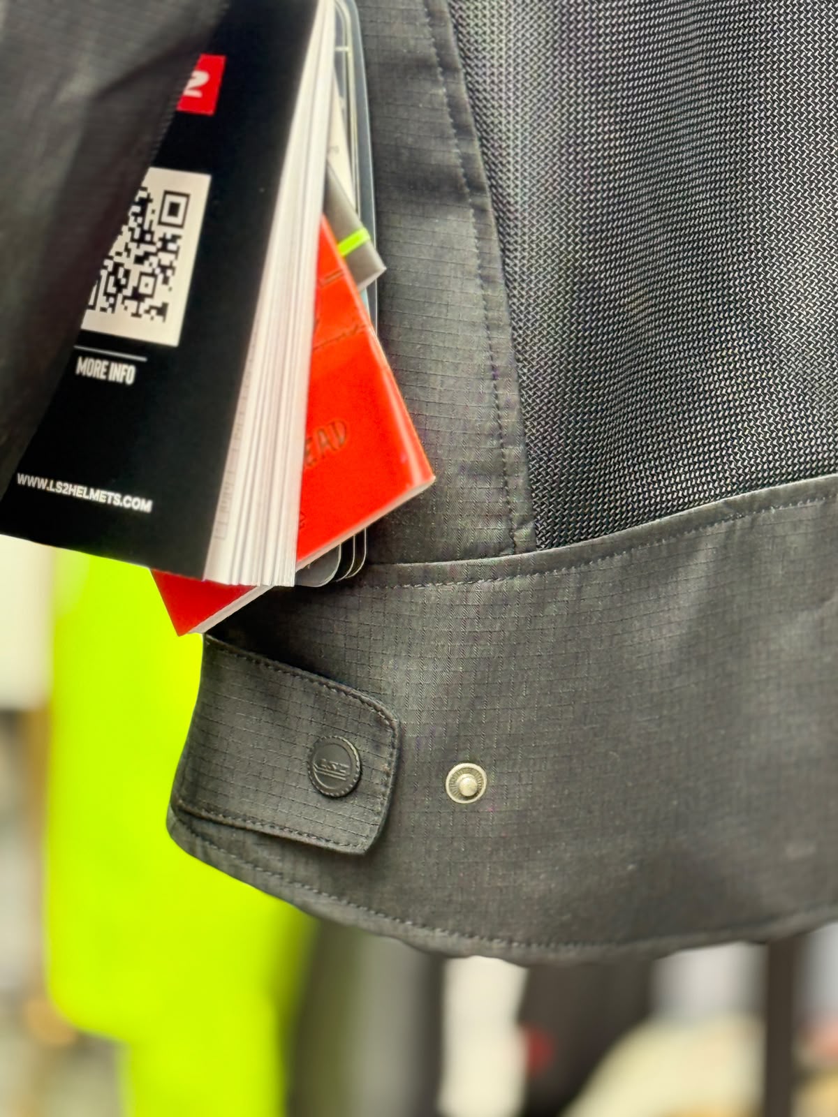 LS2 Garda Air Man Jacket Black Red - Image 2