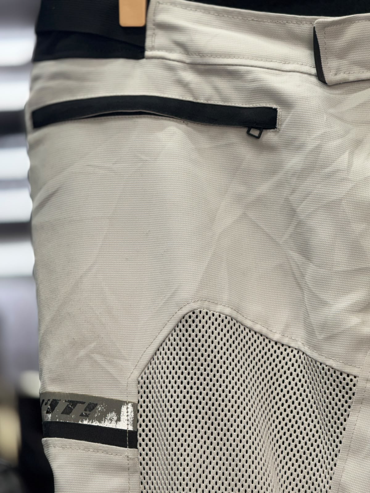 REVIT TOURING RIDING PANT WITH LEVEL 2 PROTECTION SIZE 38 WAIST - Image 4