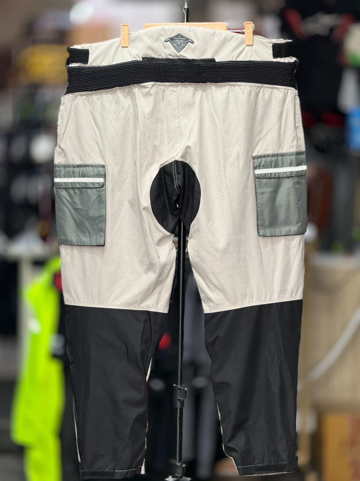 TEXPED TOURING RIDING PANT WITH LEVEL 2 PROTECTION SIZE 44 WAIST - Image 4