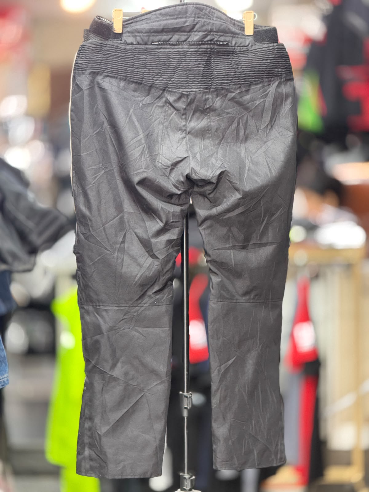 MQP TOURING RIDING PANT WITH LEVEL 2 PROTECTION SIZE 40 WAIST - Image 6