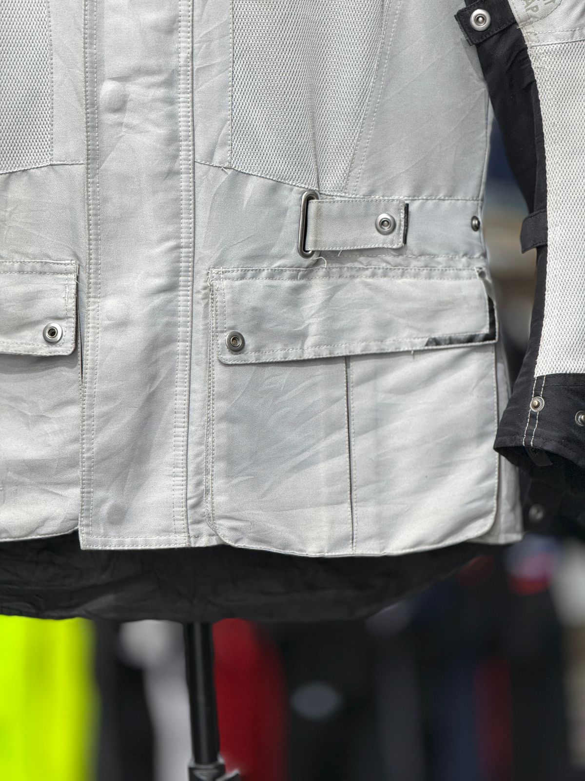 IXON TOURING RIDING JACKET WITH LEVEL 2 PROTCTION SIZE XL 44 chest - Image 6