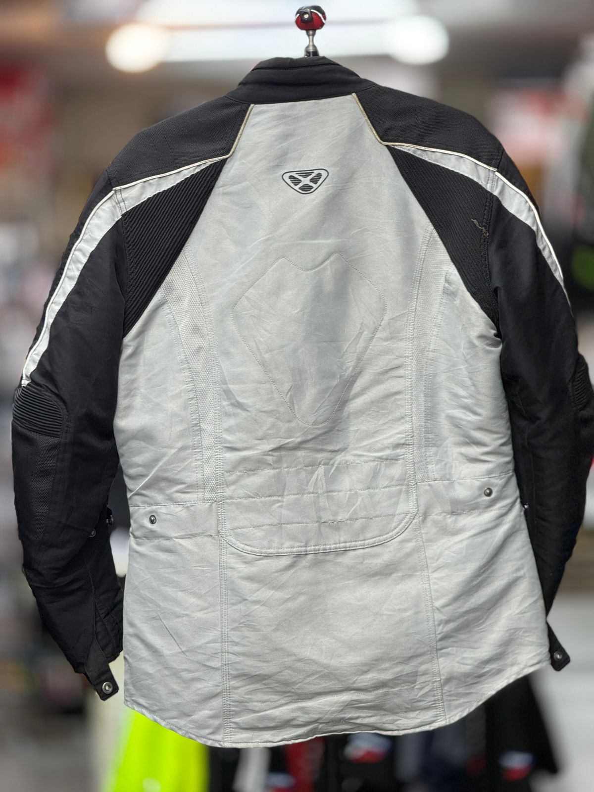 IXON TOURING RIDING JACKET WITH LEVEL 2 PROTCTION SIZE XL 44 chest - Image 4