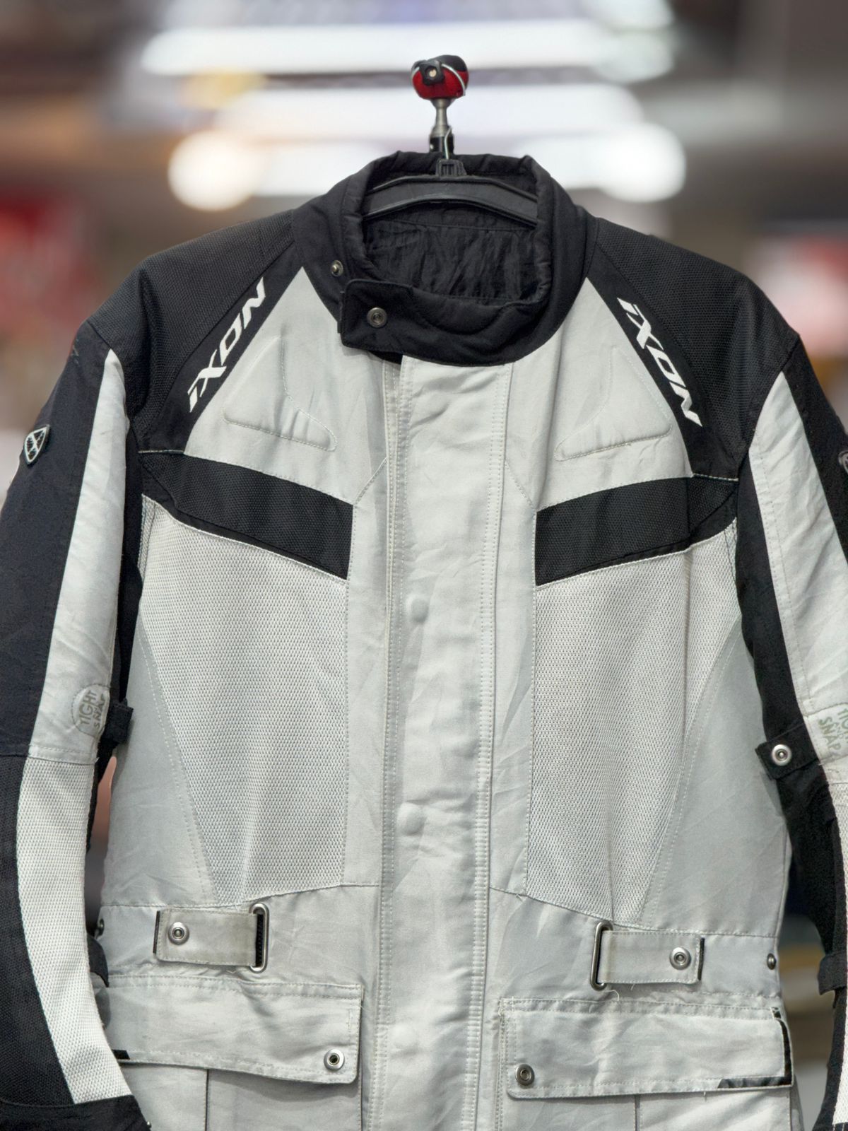 IXON TOURING RIDING JACKET WITH LEVEL 2 PROTCTION SIZE XL 44 chest - Image 8