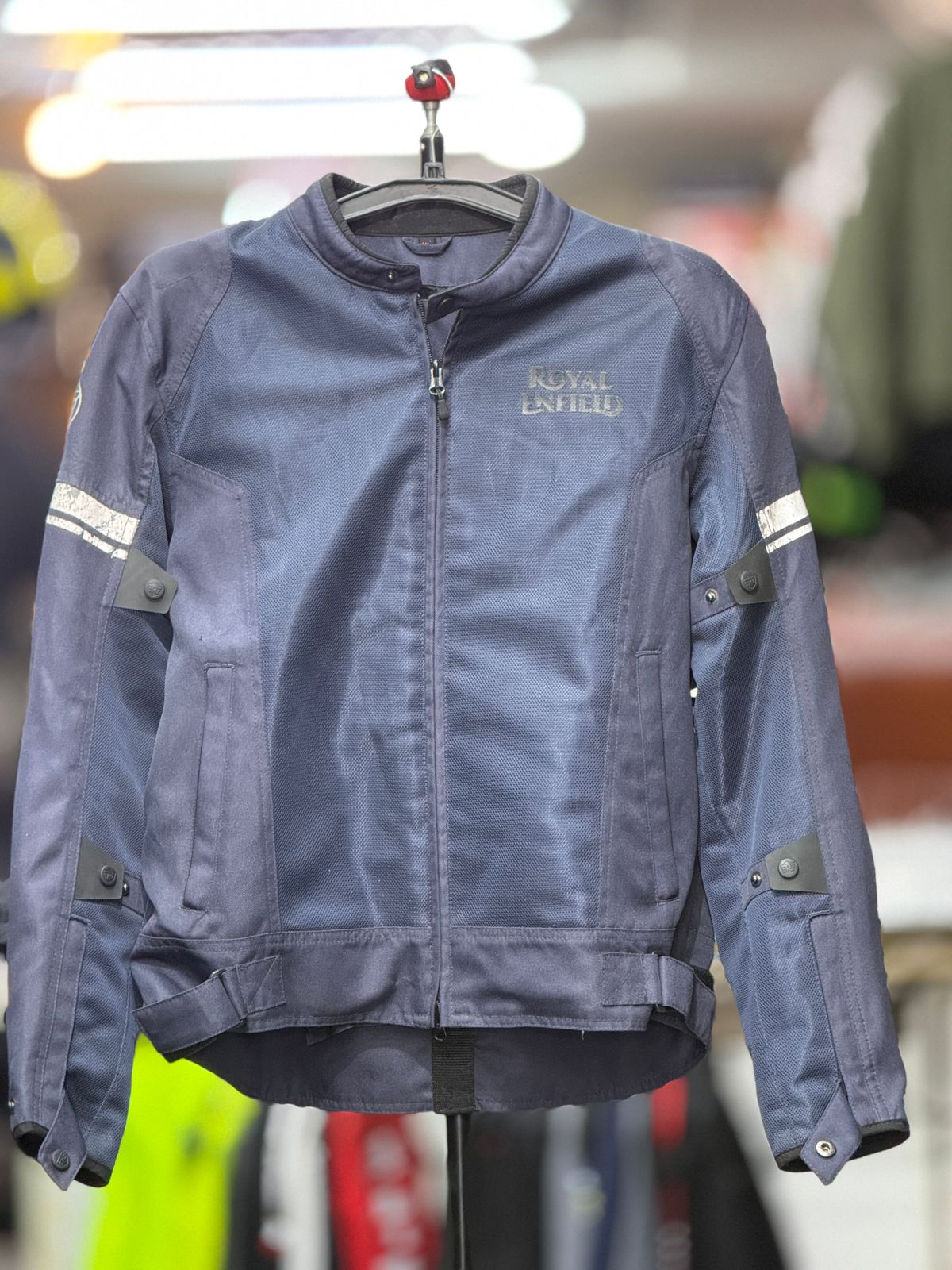 ROYAL ENFIELD MESH RIDING JACKET WITH LEVEL 2 PROTCTION SIZE XL 44 chest