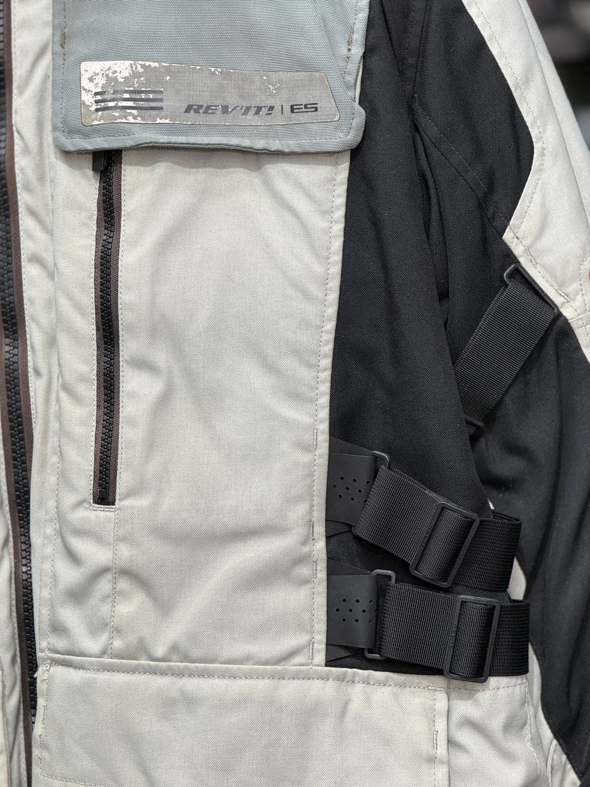 IXON TOURING RIDING JACKET WITH LEVEL 2 PROTCTION SIZE XL 44 chest - Image 4