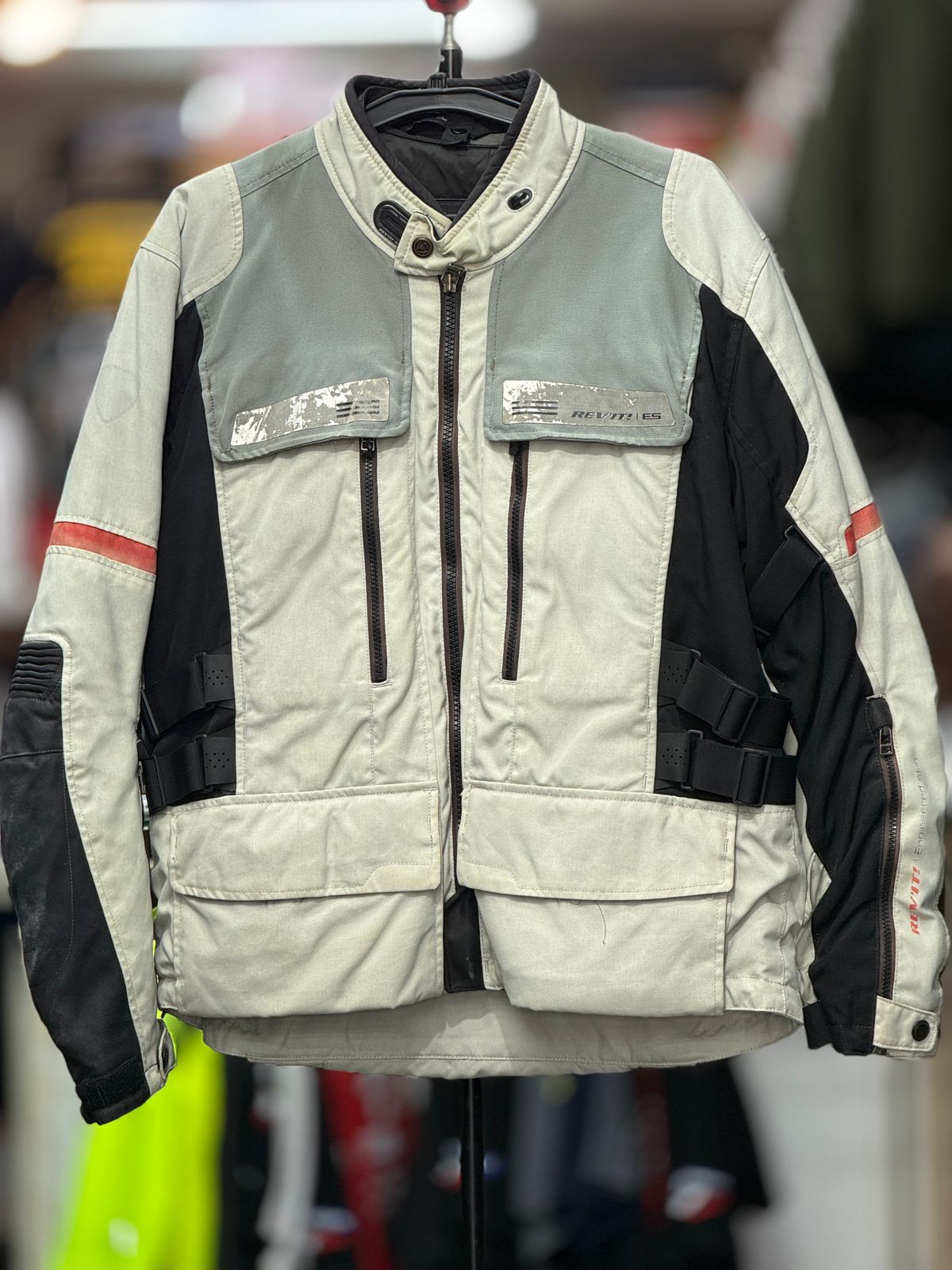 IXON TOURING RIDING JACKET WITH LEVEL 2 PROTCTION SIZE XL 44 chest