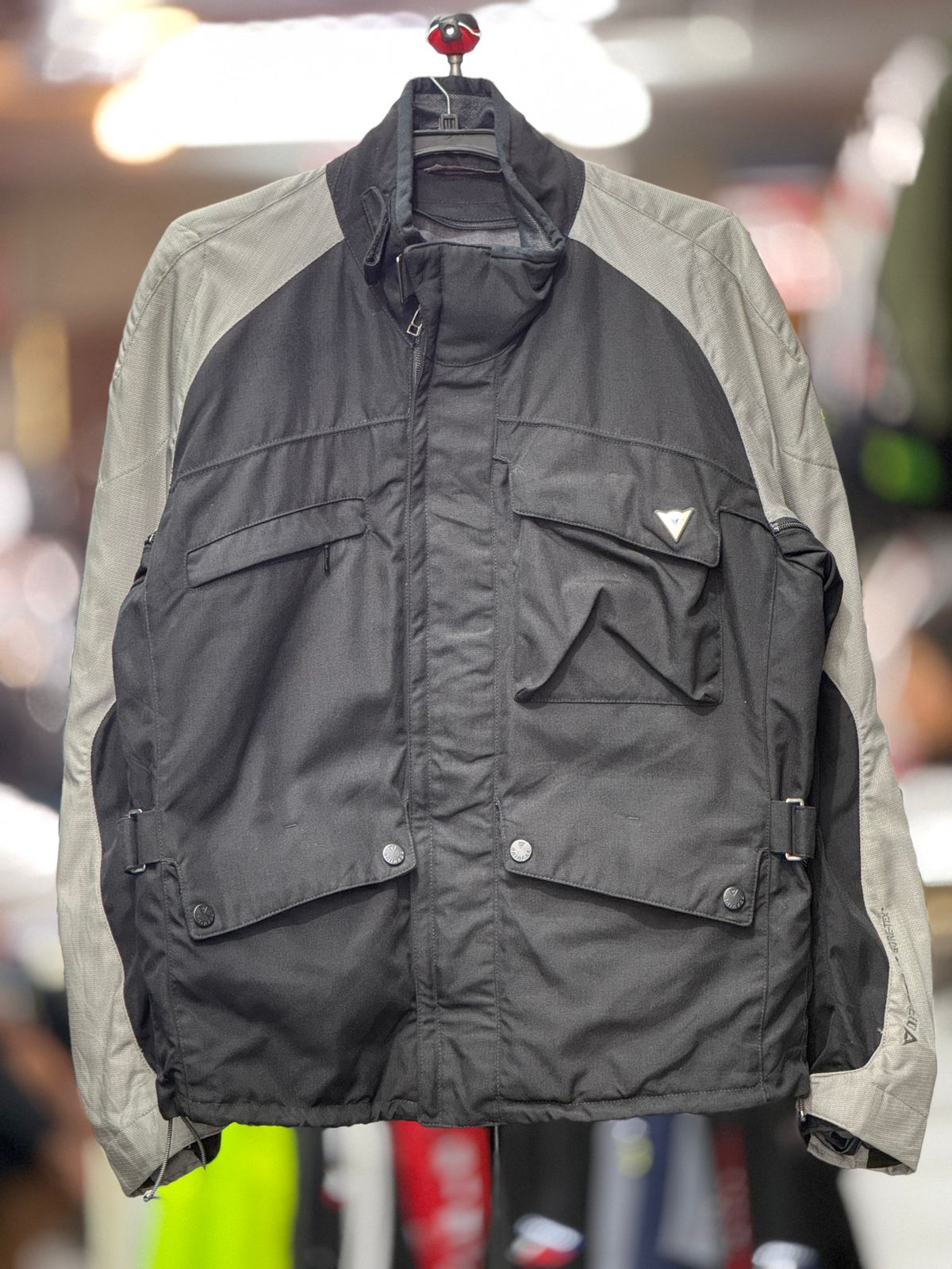 DAINESE TOURING RIDING JACKET WITH LEVEL 2 PROTCTION SIZE XL 44 chest
