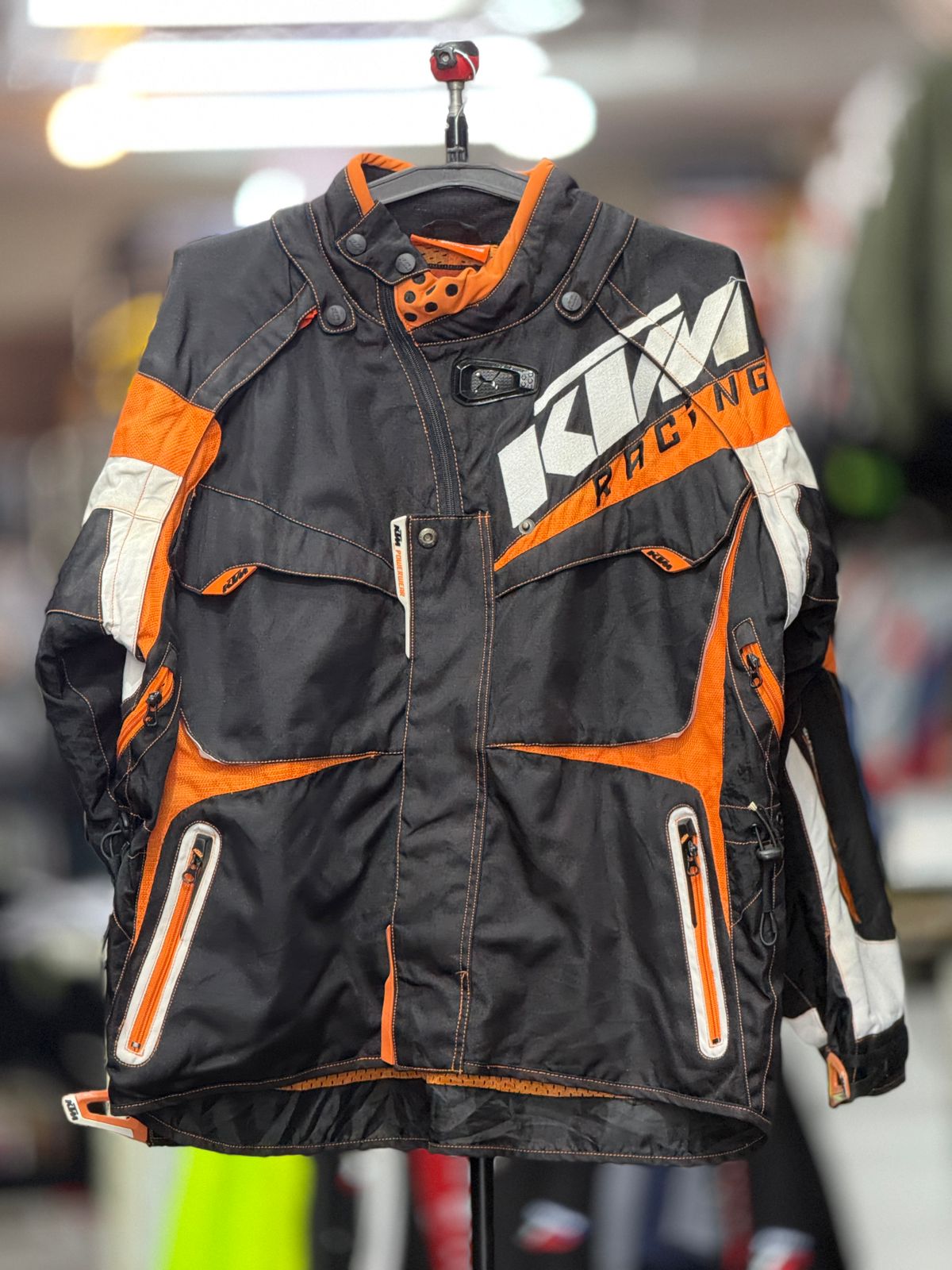 KTM TOURING RIDING JACKET WITH LEVEL 2 PROTCTION SIZE XL 44 chest